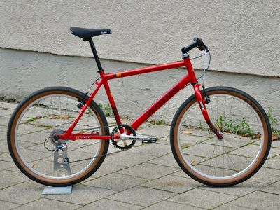 Fyre Cannondale REIMAGINED 1x7 Street Shredder RH 44 Fyre Cannondale REIMAGINED 1x7 Street Shredder RH 44