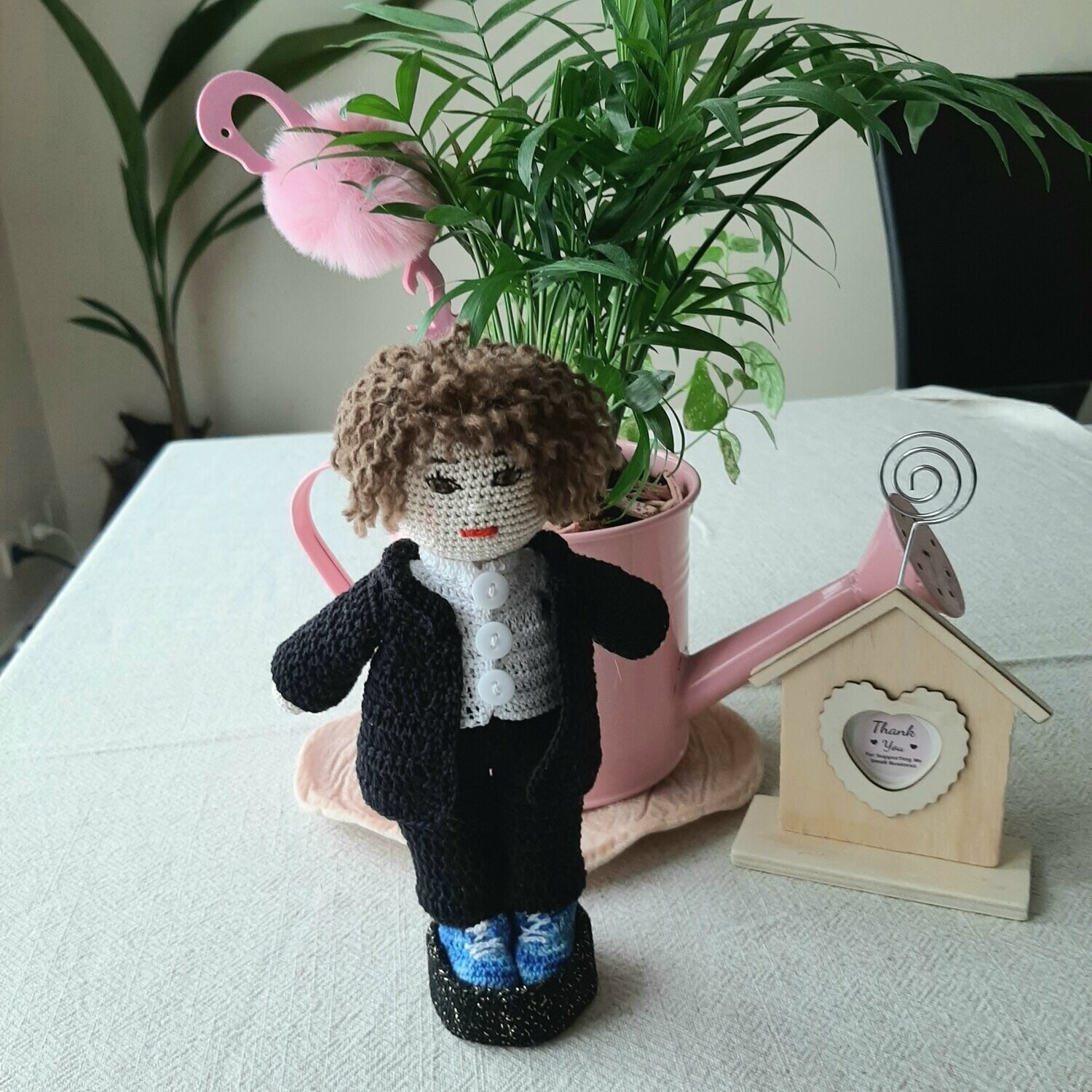 Poupée Valentin en costume