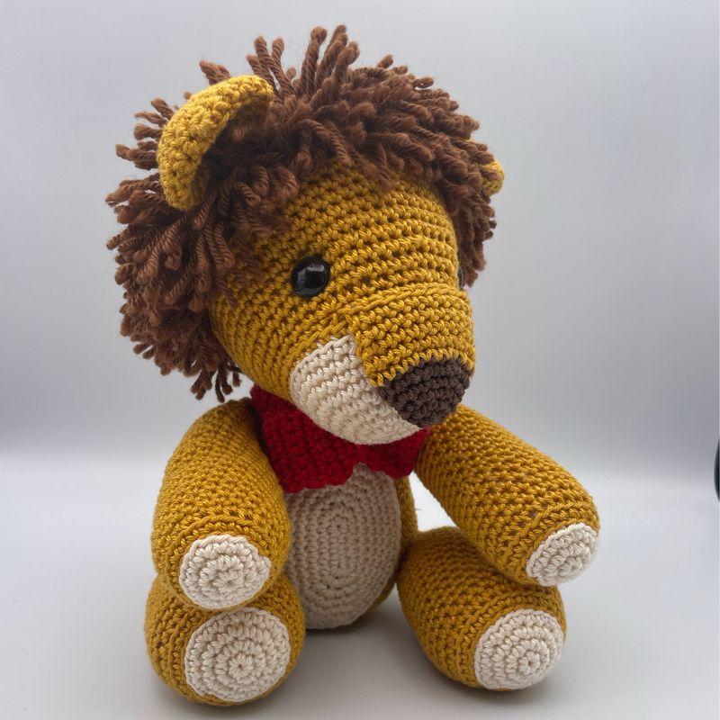 Doudou crochet lion