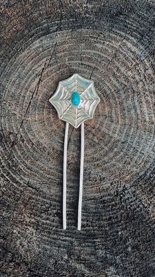 Turquoise web hairpin