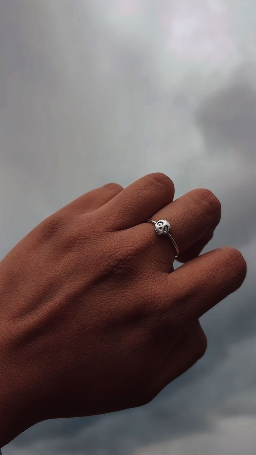 mini skull ring
