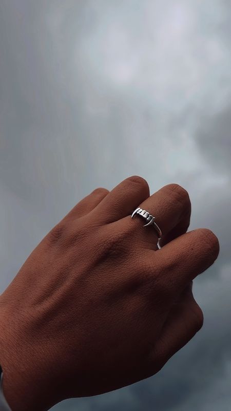 Fang Ring