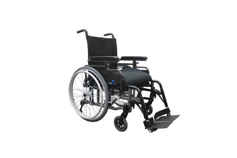 Powerplus Voyager Lightweight folding wheelchair