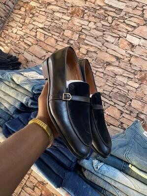 Faragama Black leader n Suede