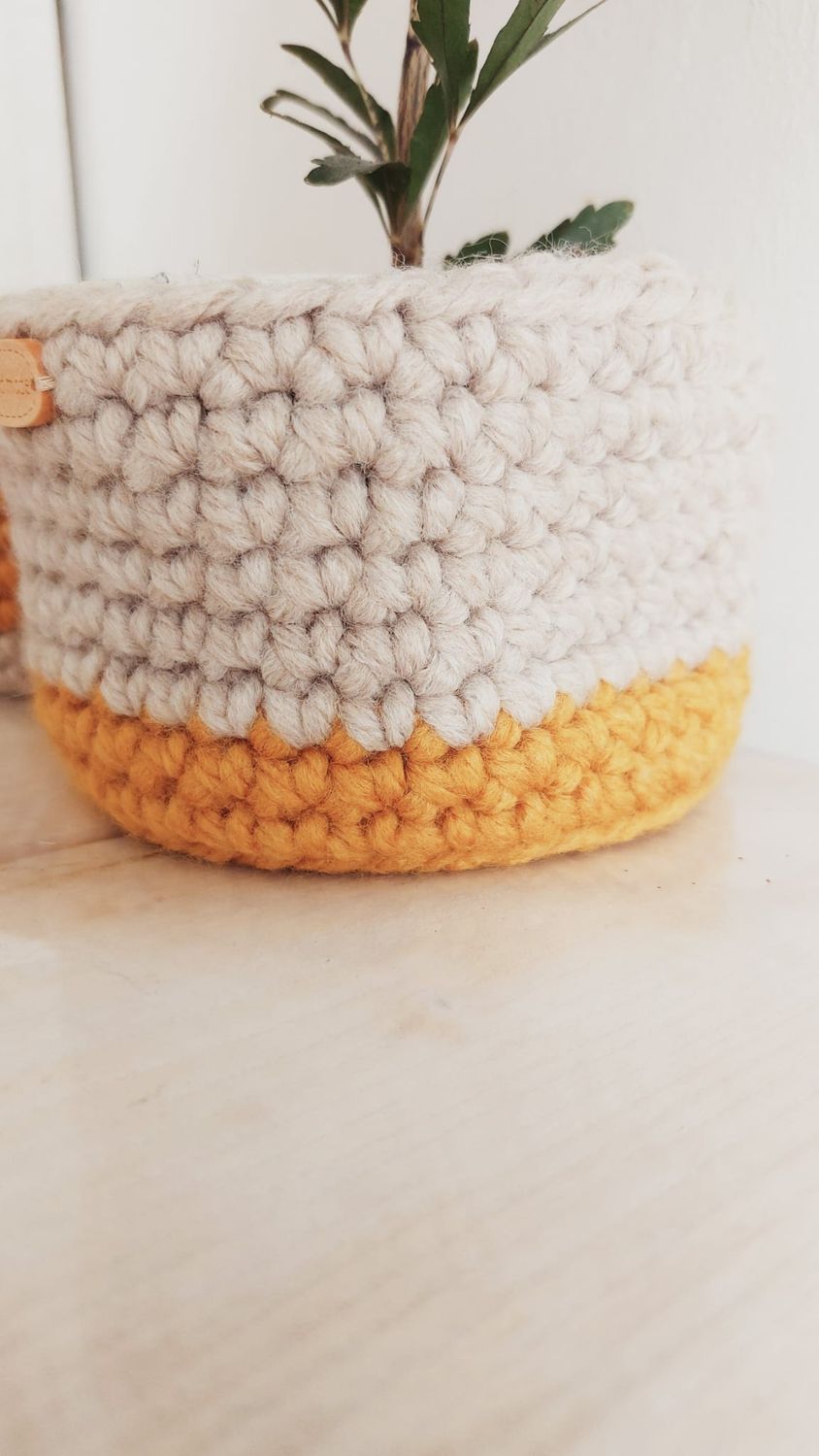 Détail extérieur du panier Ambréa - texture des points et couleurs