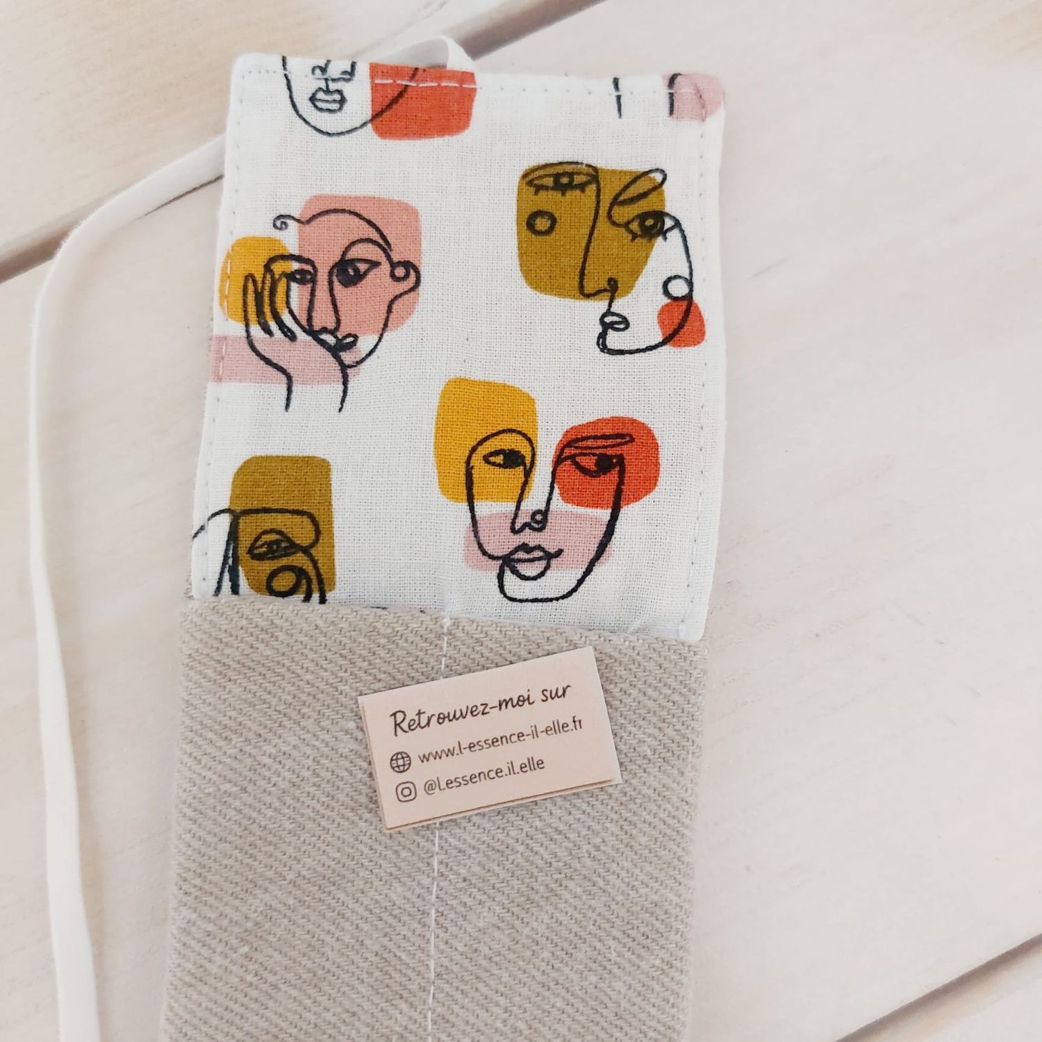 Marque-page Cubismo en jean recyclé marron glacé et chutes de coton neuf - détails coton et jean