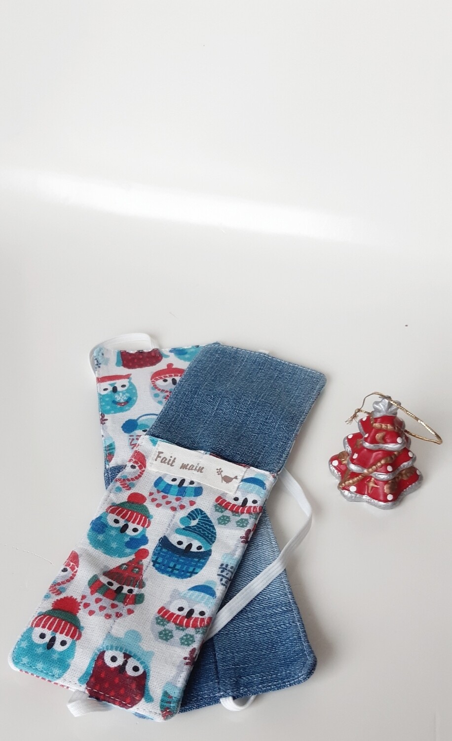 Lot Twila – deux marque-pages cousus main en jean recyclé et tissu hiboux bleu