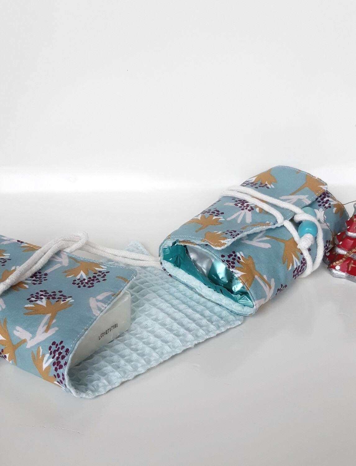 Lot Stann – deux étuis imperméables cousus main par l-Essence-Il-Elle pour savon et shampoing solide, en coton turquoise