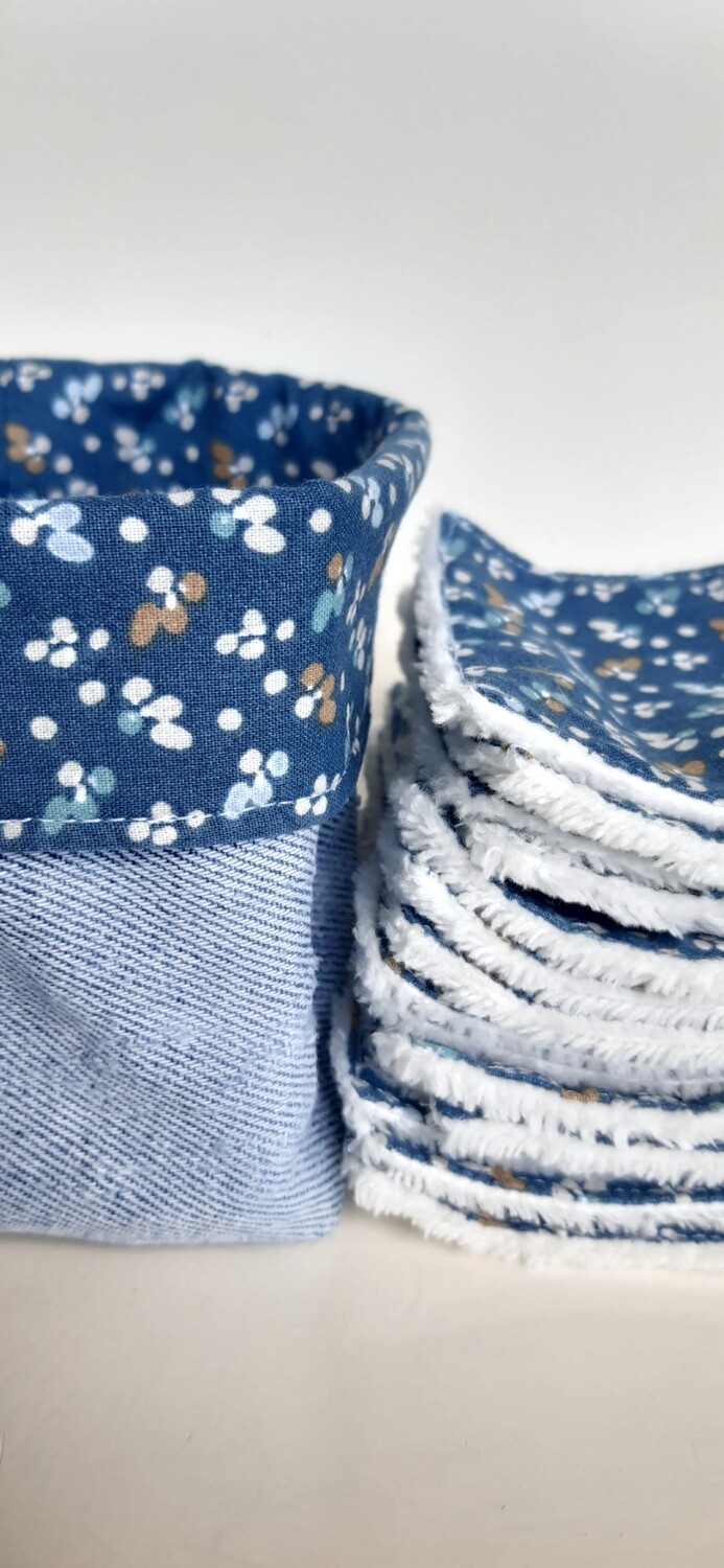 Zoom sur la couture artisanale du panier Isobel – jean recyclé et tissu fleuri bleu