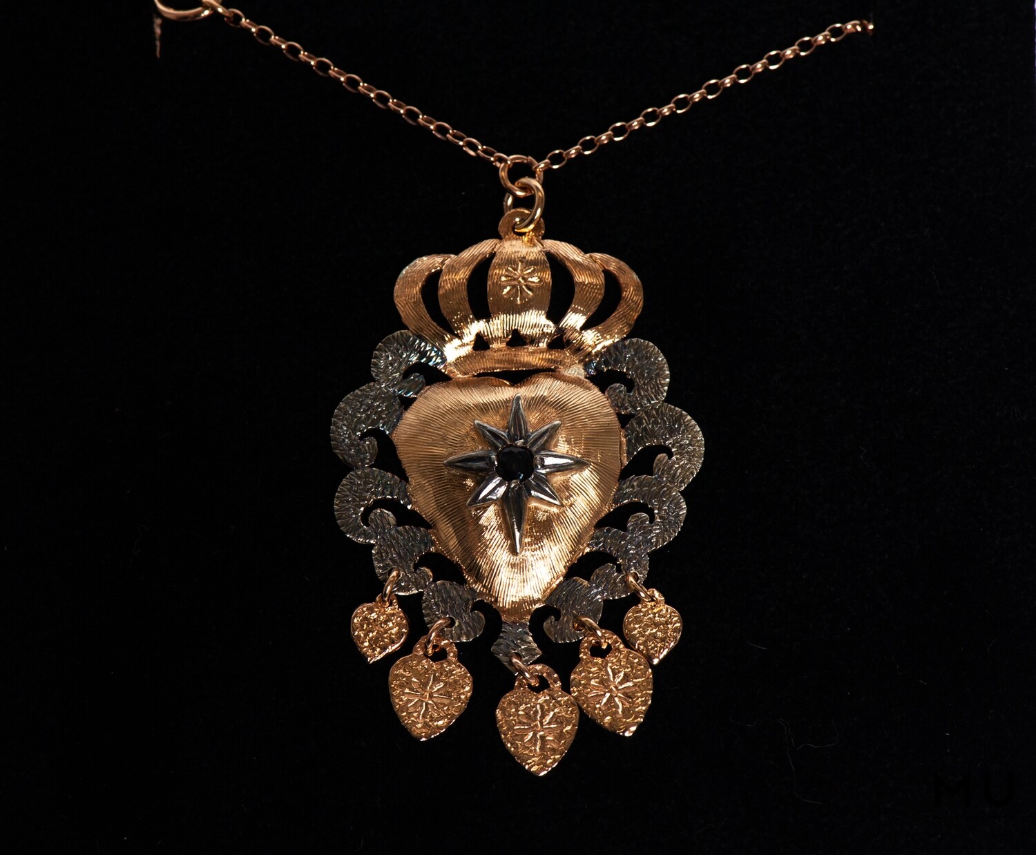 Collana ciondolo cuore corona