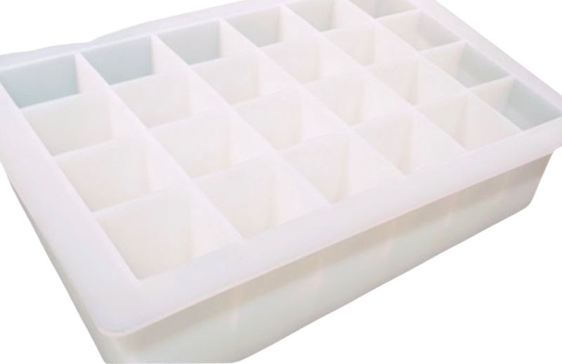 Ghost Ice Tray 24 cube