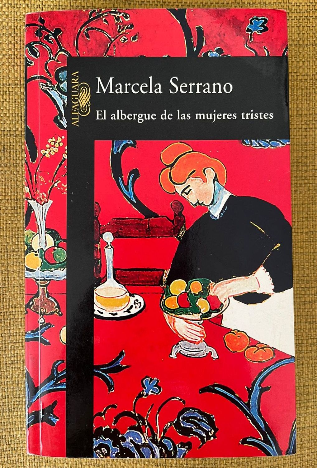 Novela El Albergue de las mujeres tristes