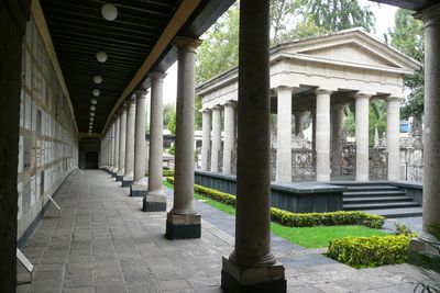 Panteón de San Fernando: Dhyana Rodriguez Museologando 