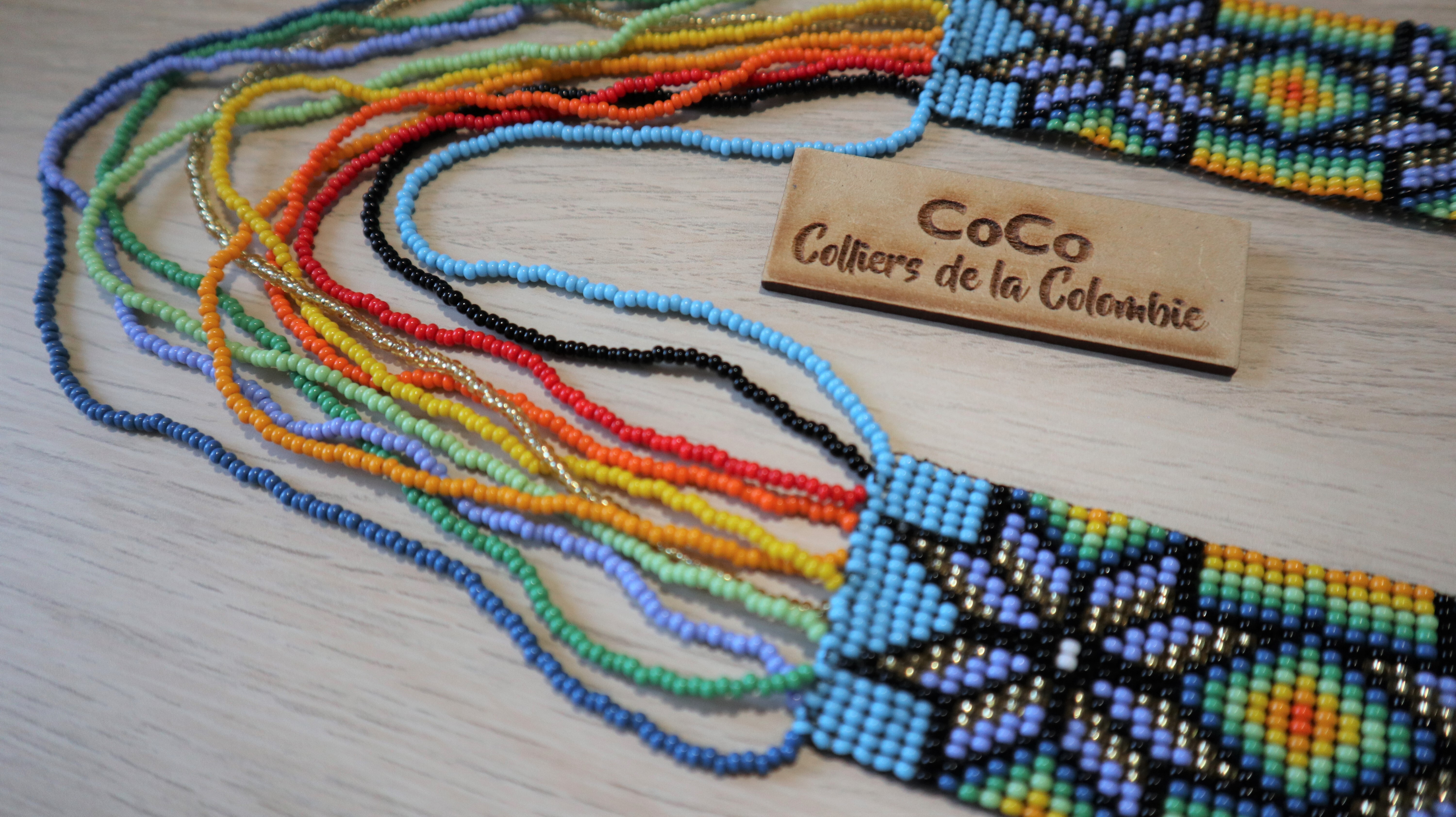 Collier fleurs étoiles