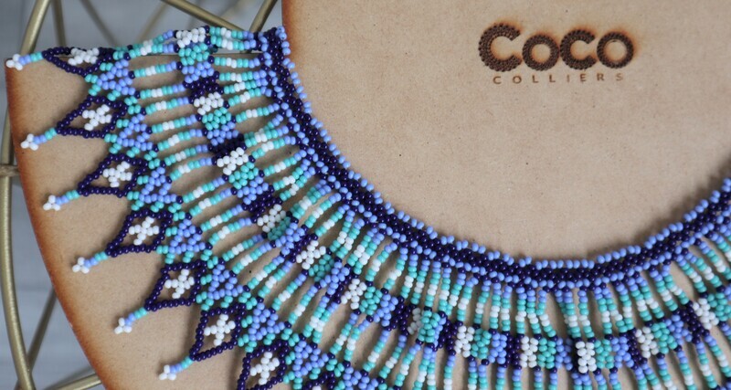 Collier couronne du soleil bleu