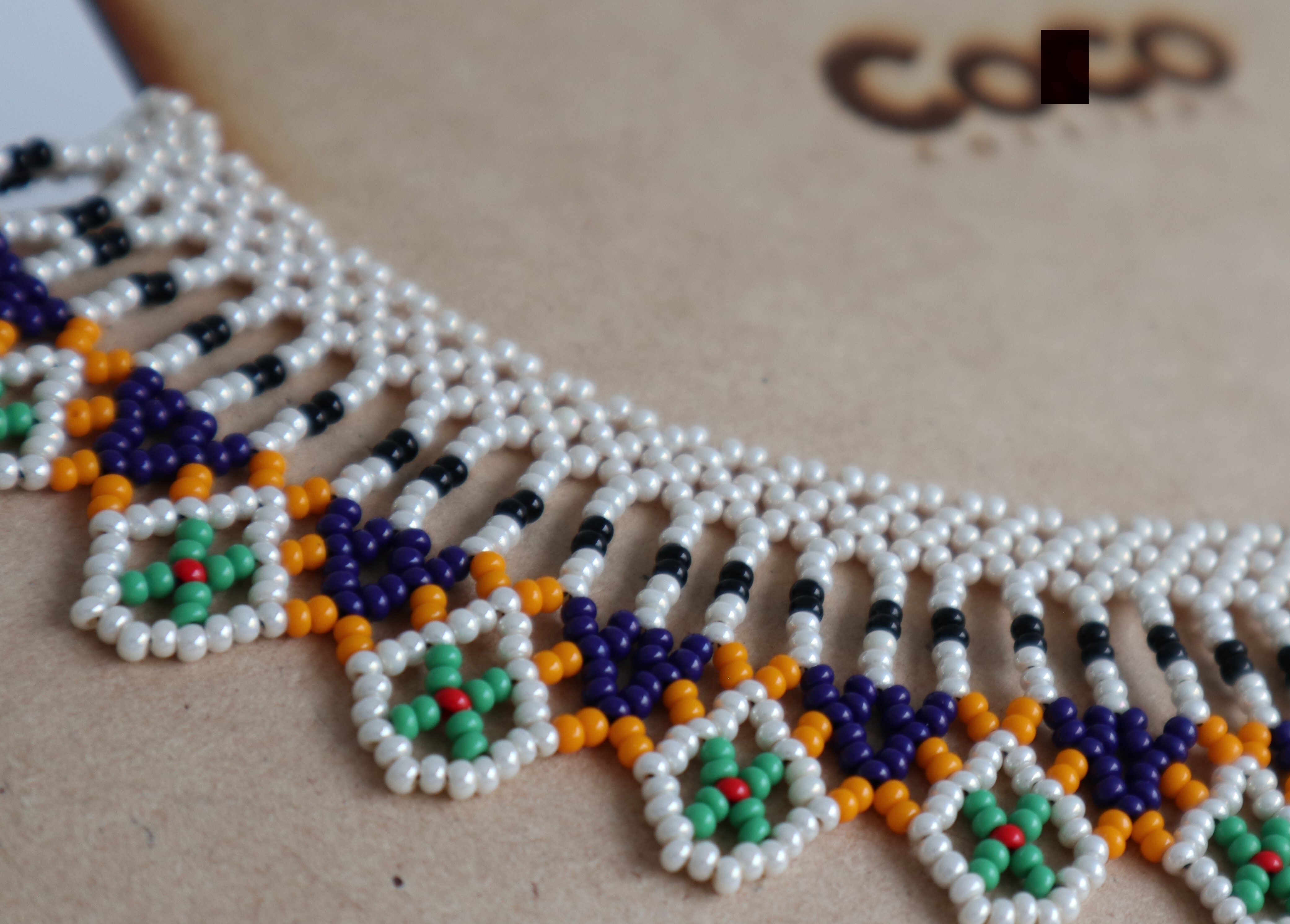 Collier multicolore