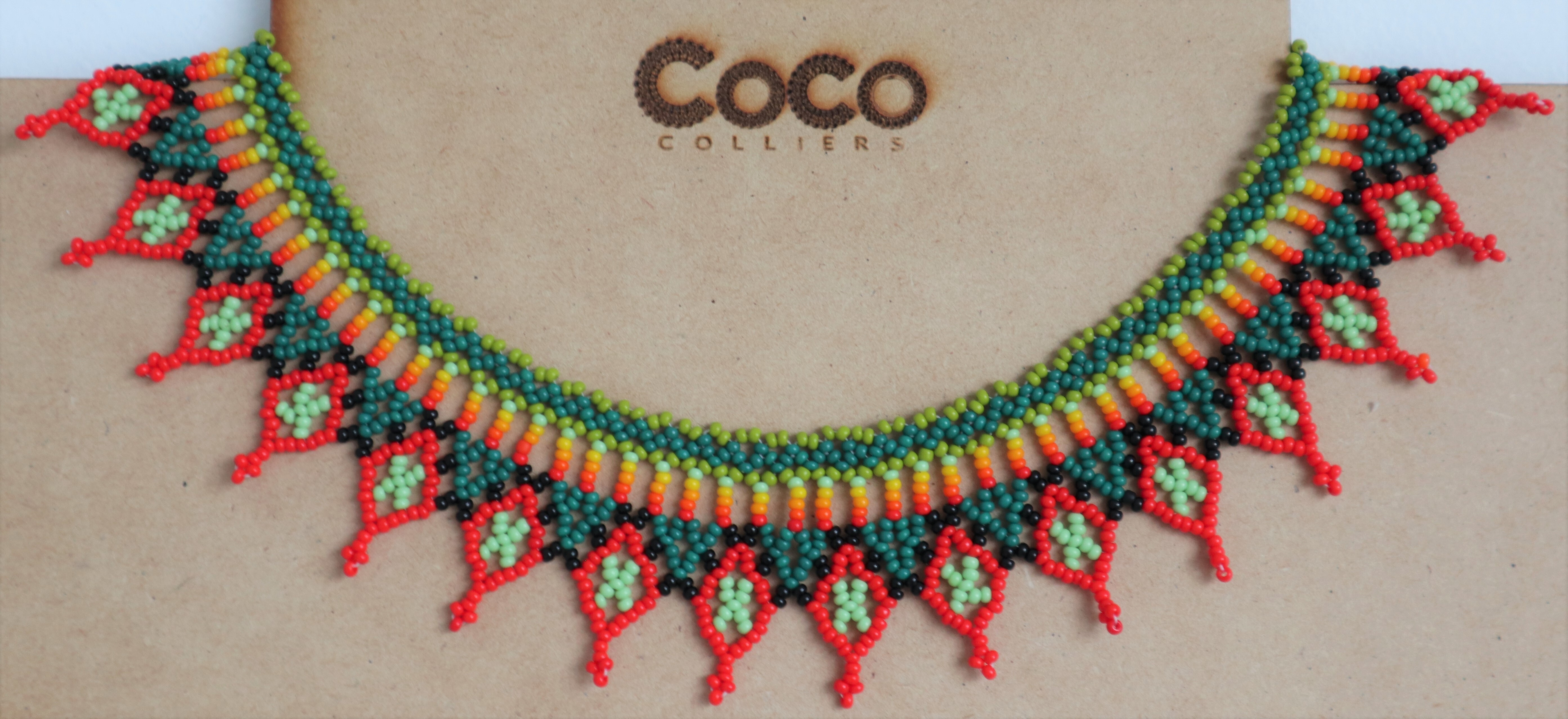 Collier couronne multicolore