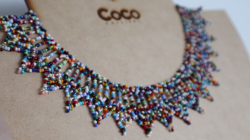 Collier  couronne multicolore