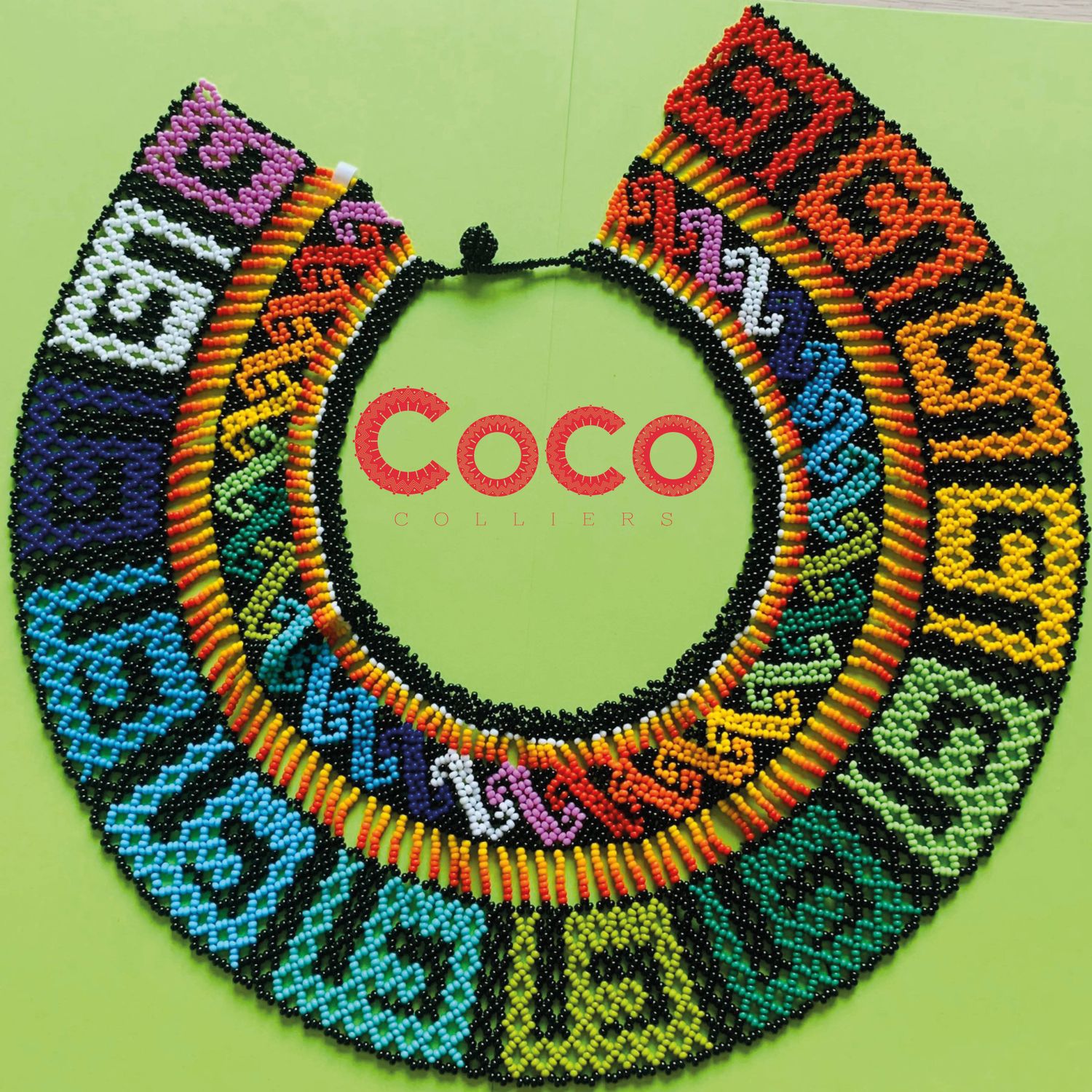 Collier couronne droite