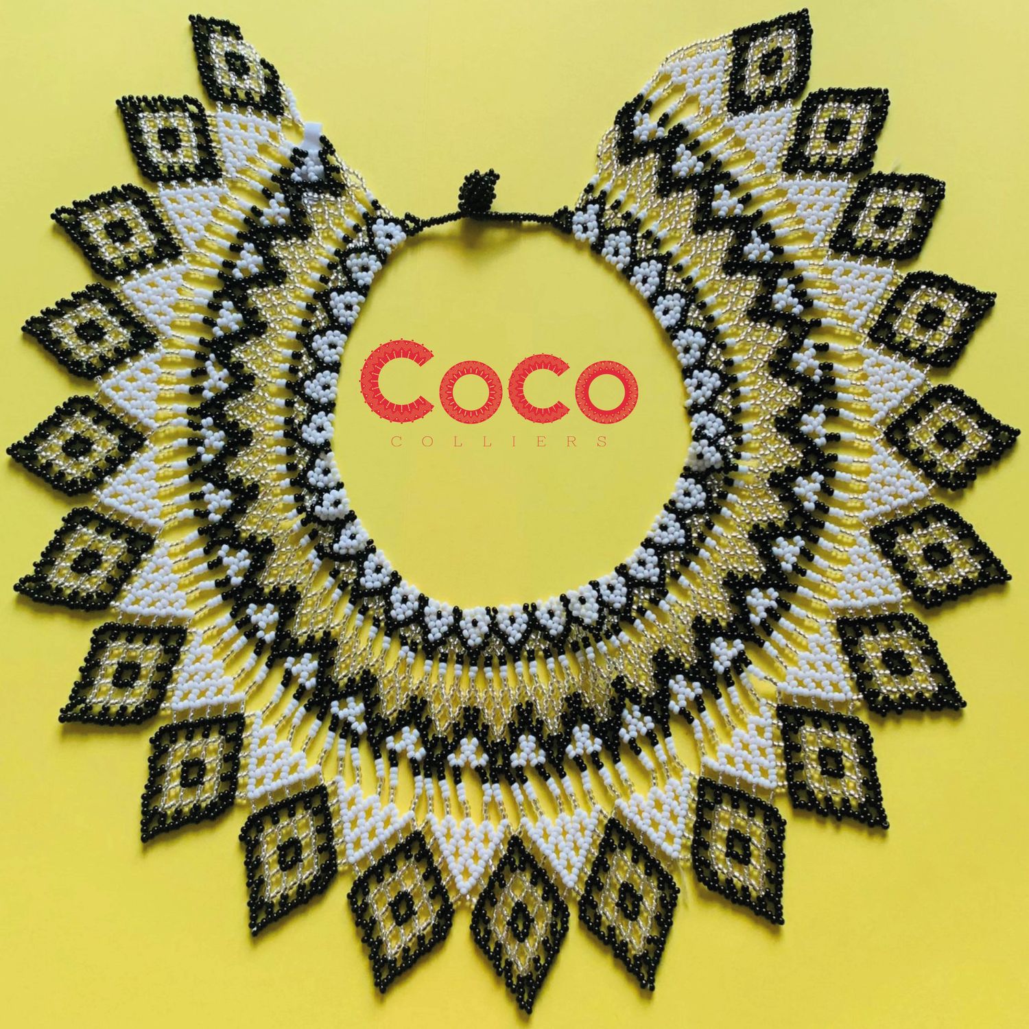 Collier couronne étoilée
