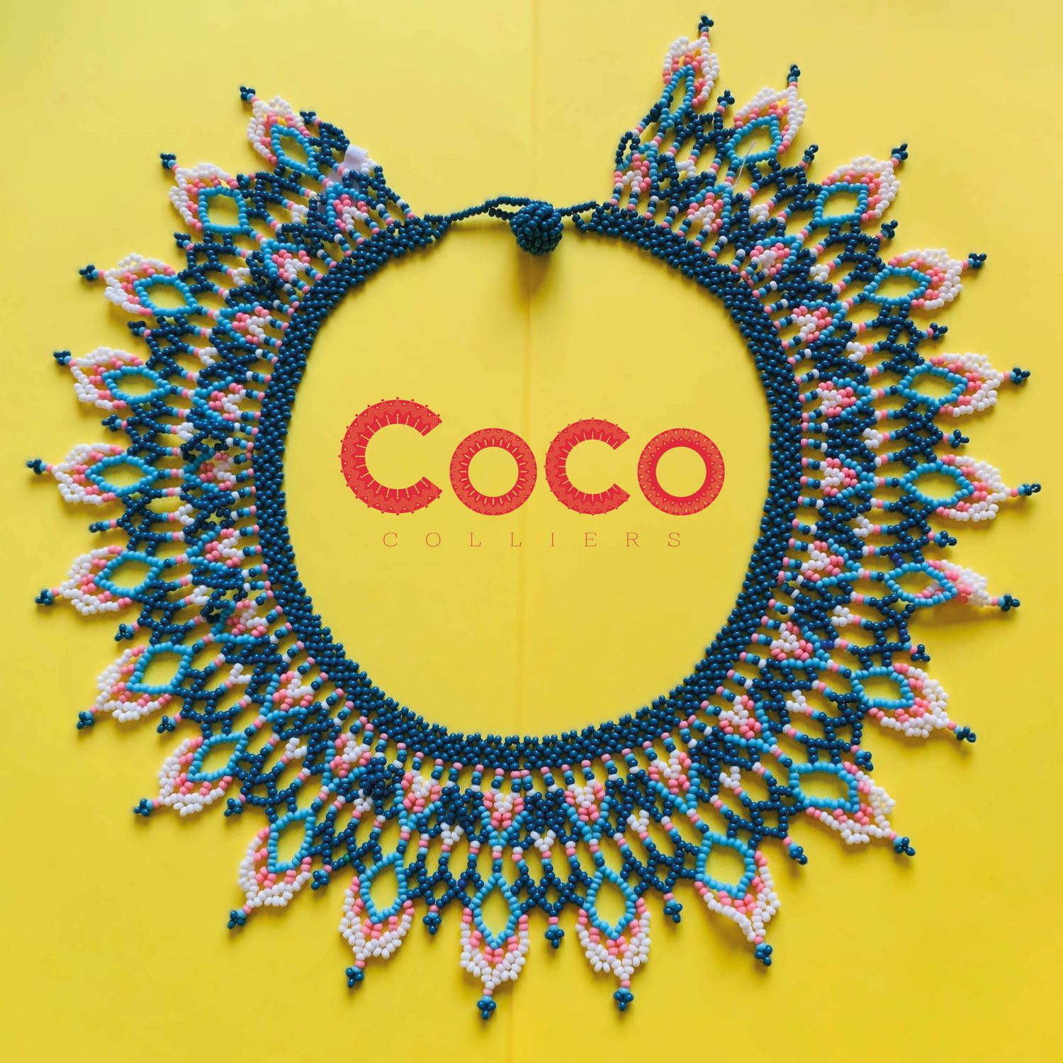 Collier couronne étoile pastel
