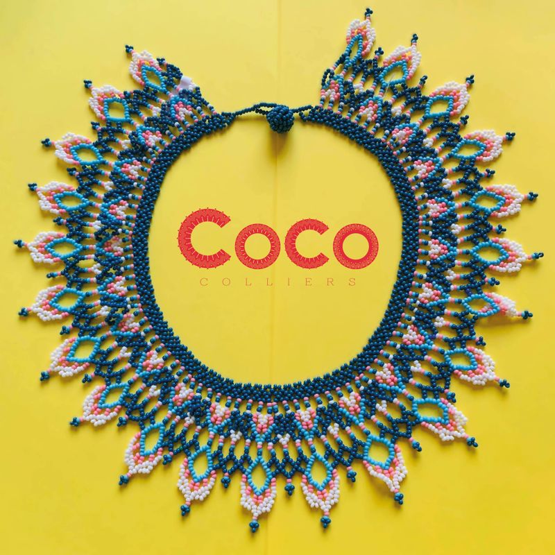 Collier couronne étoile pastel