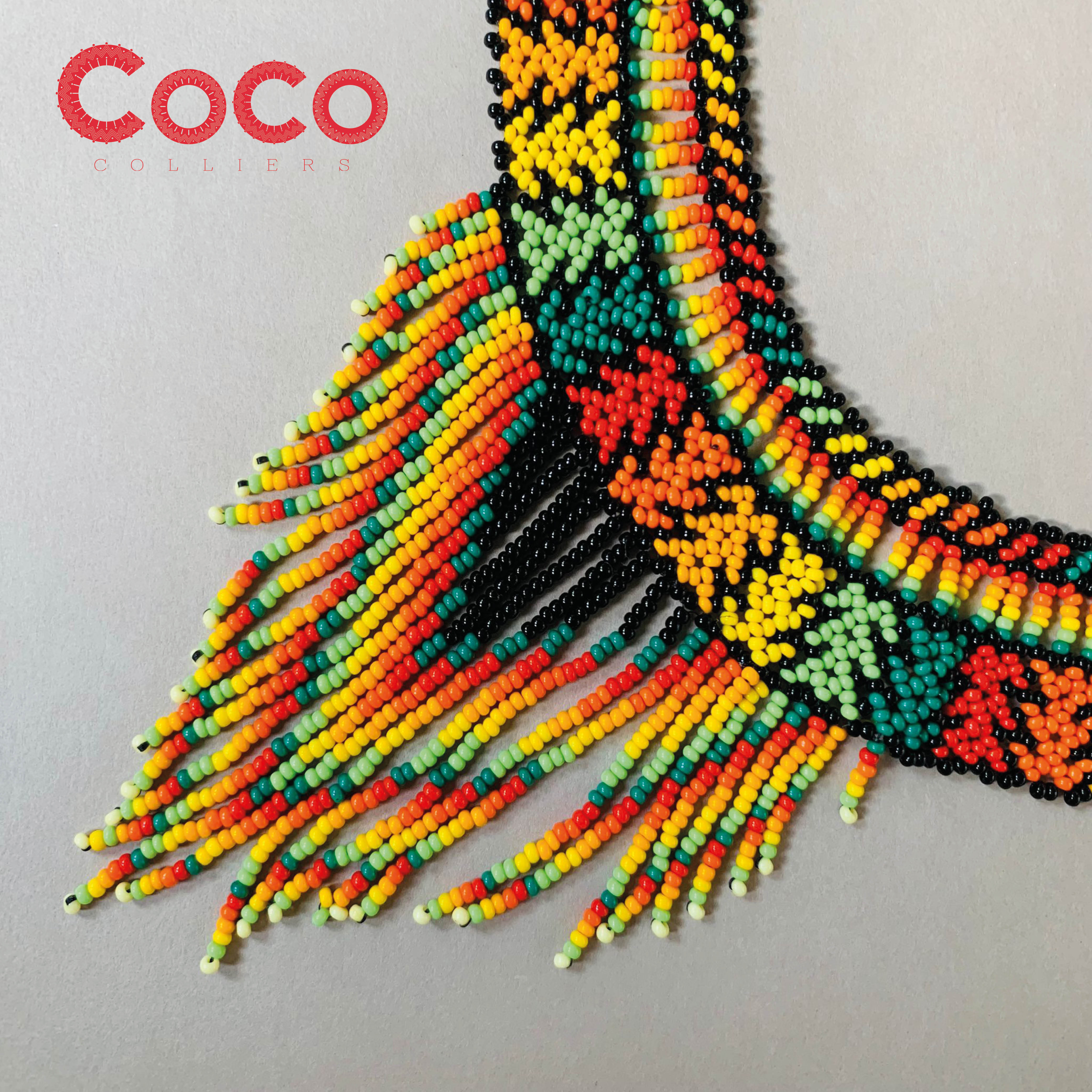 Collier choker triangle