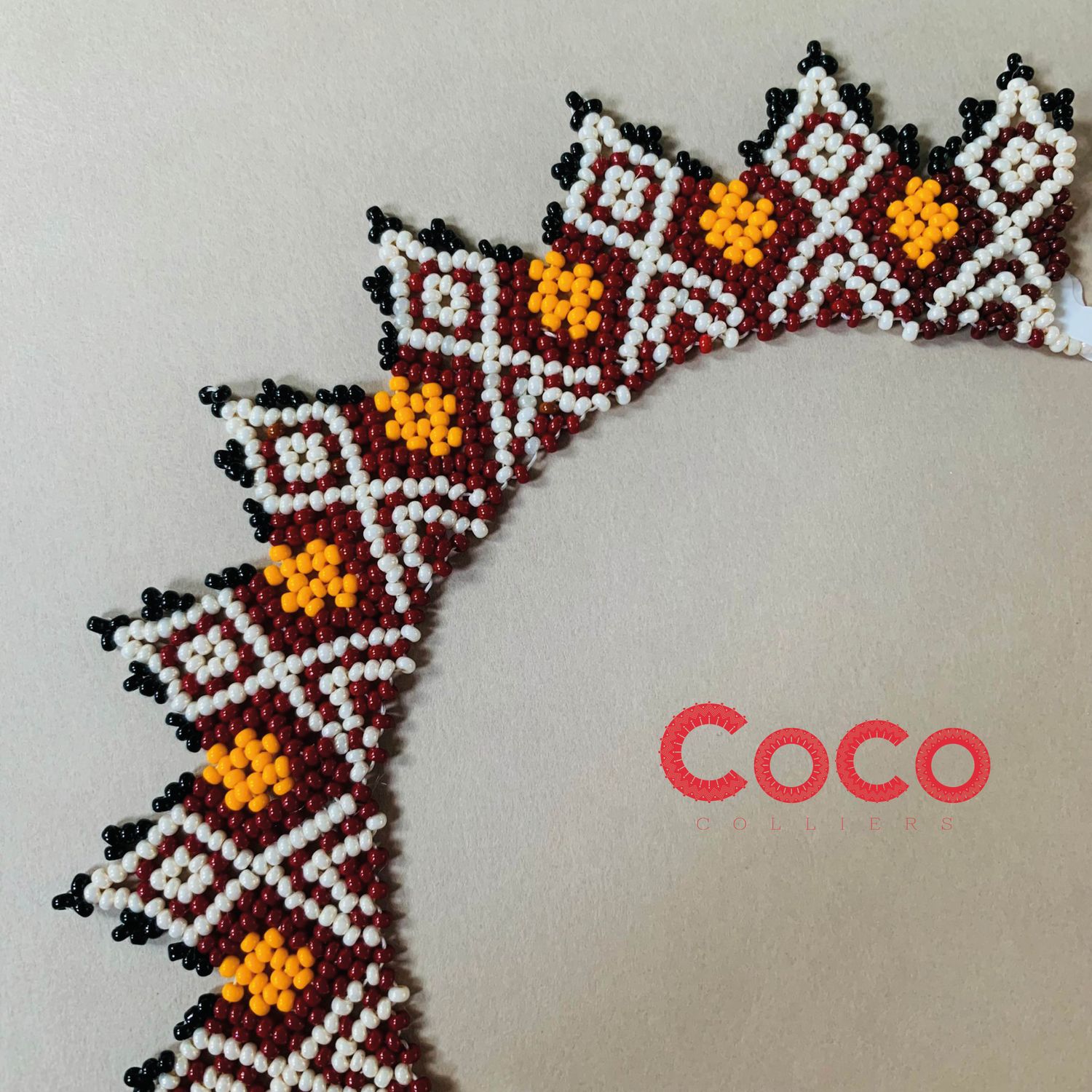 Collier couronne étoilée