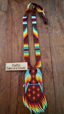 Collier perroquets marron bleu