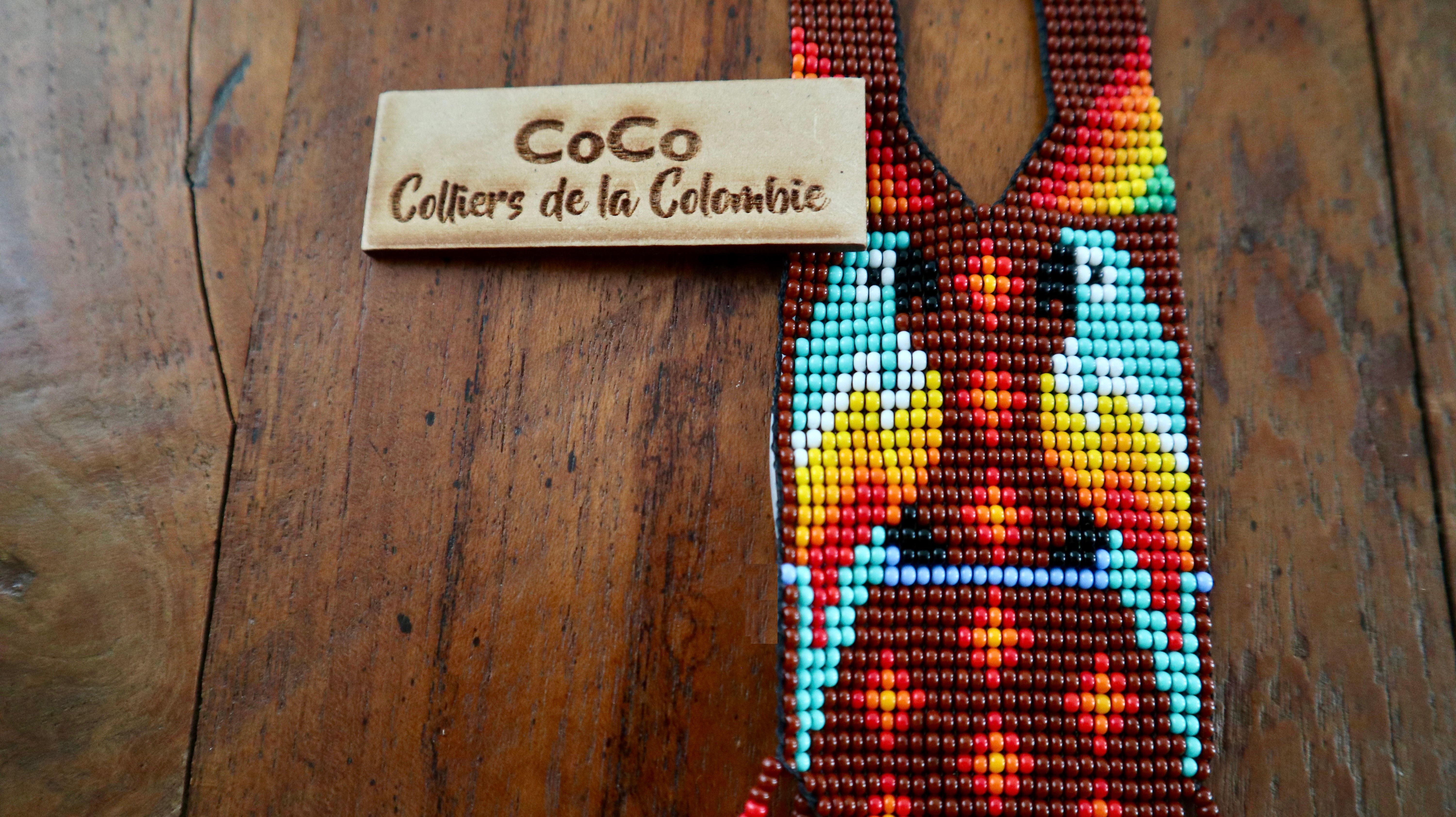 Collier perroquets marron bleu