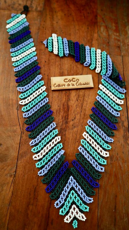 Collier Droit