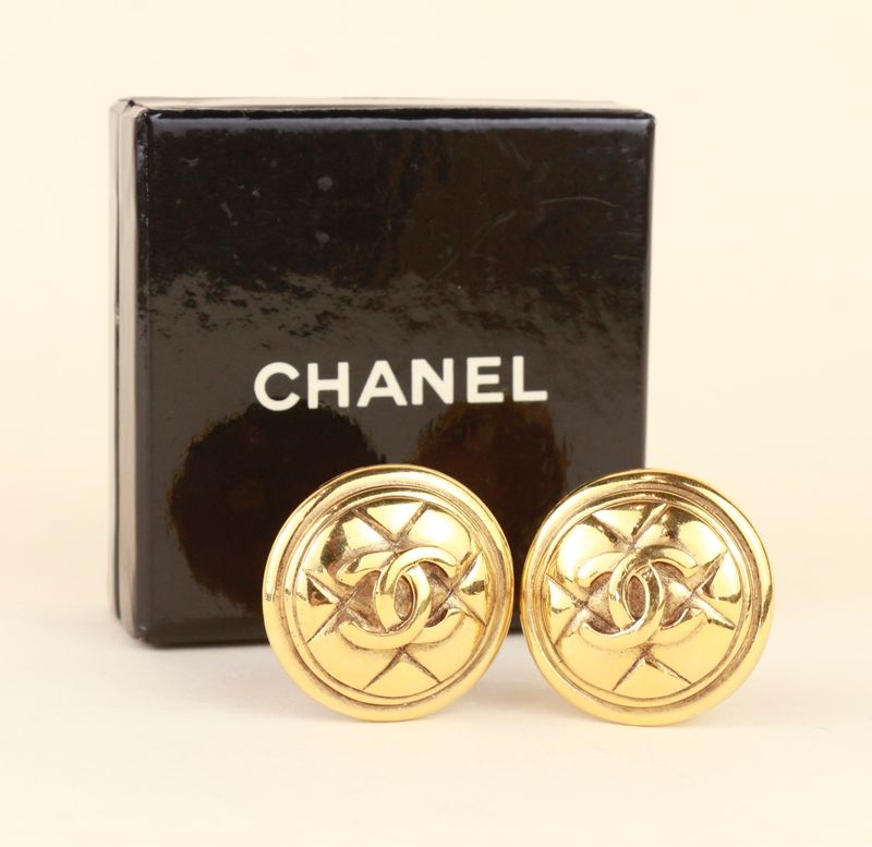 Chanel clip-on earrings