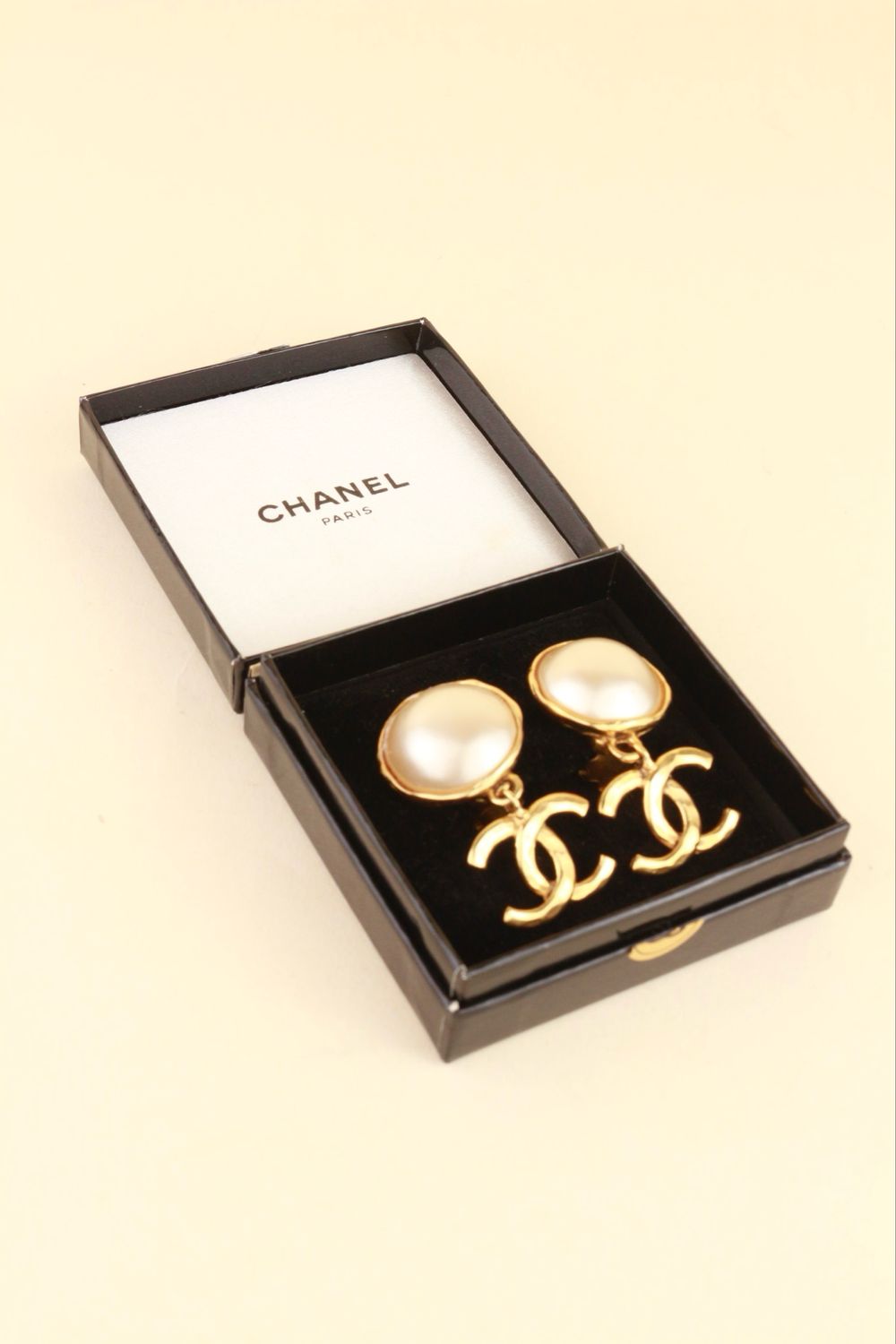 ​Chanel Clip-On Earrings Gold with Pearls