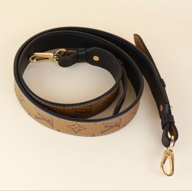 Louis Vuitton strap monogram reverse