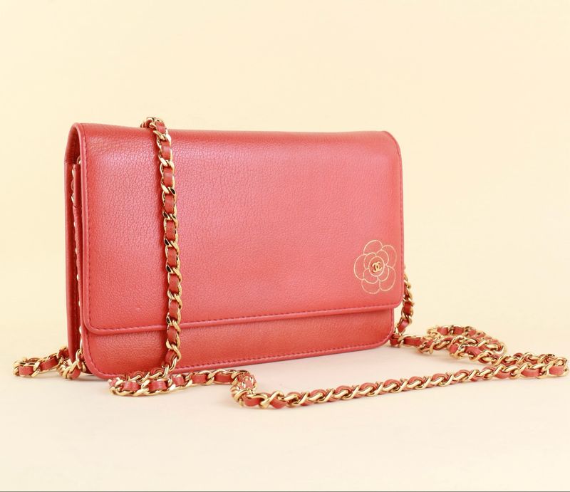 Chanel wallet on chain camelia coral