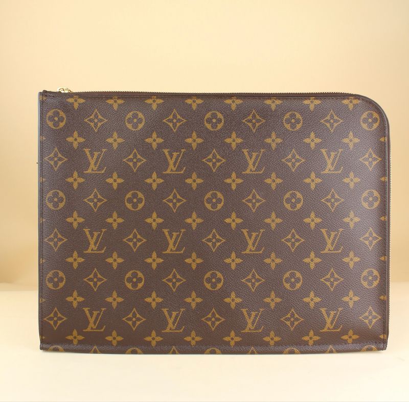 ​Louis Vuitton Laptop Sleeve Monogram
