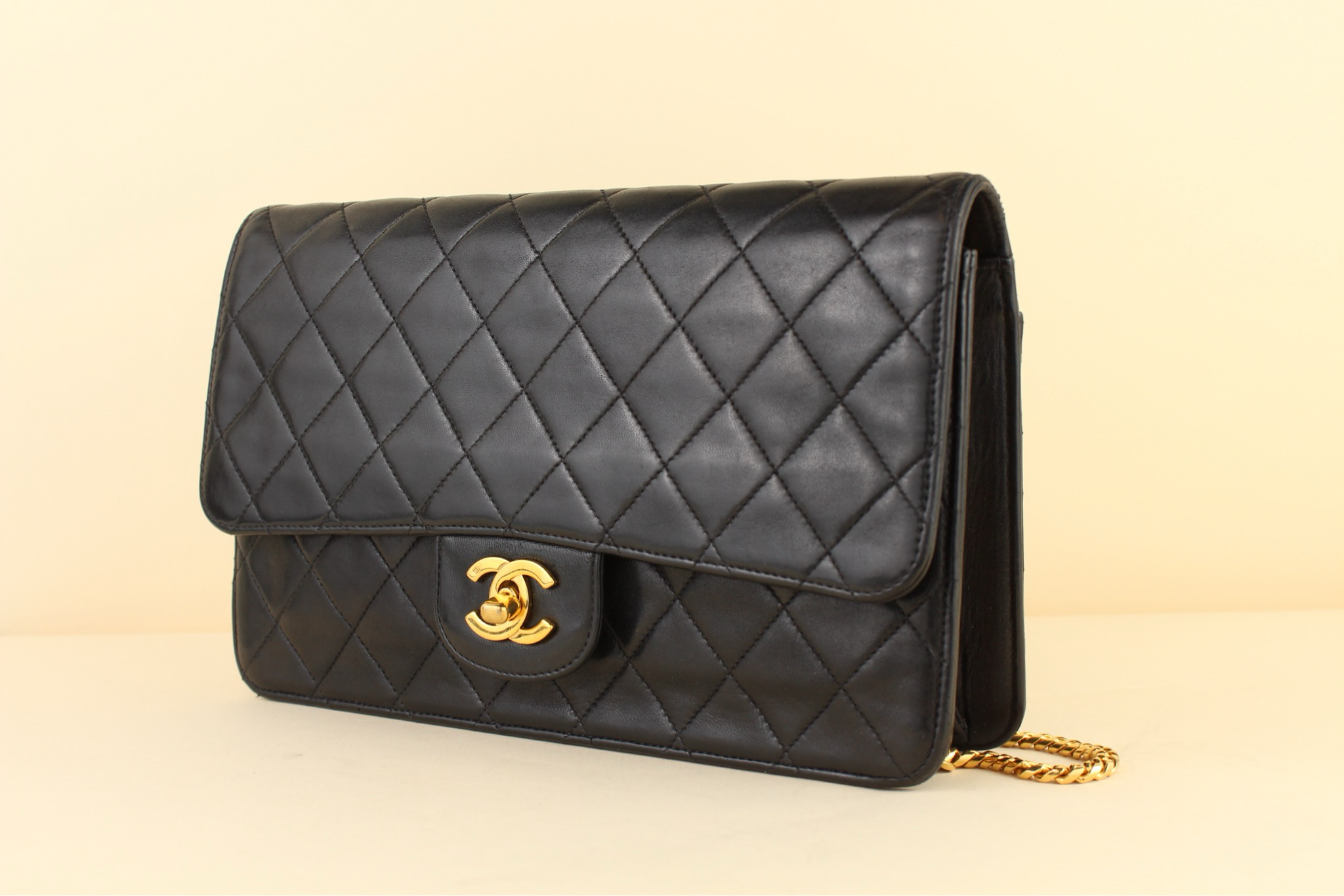 Chanel clutch on chain