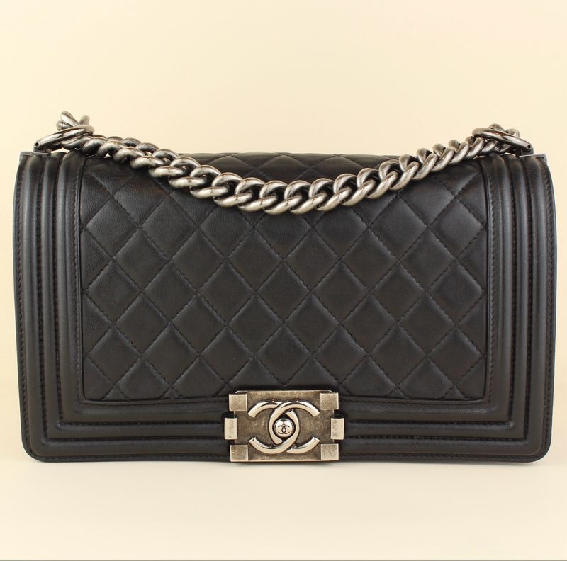Chanel Boy Medium