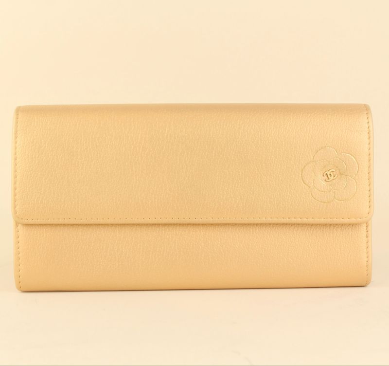 ​Chanel Camelia Wallet