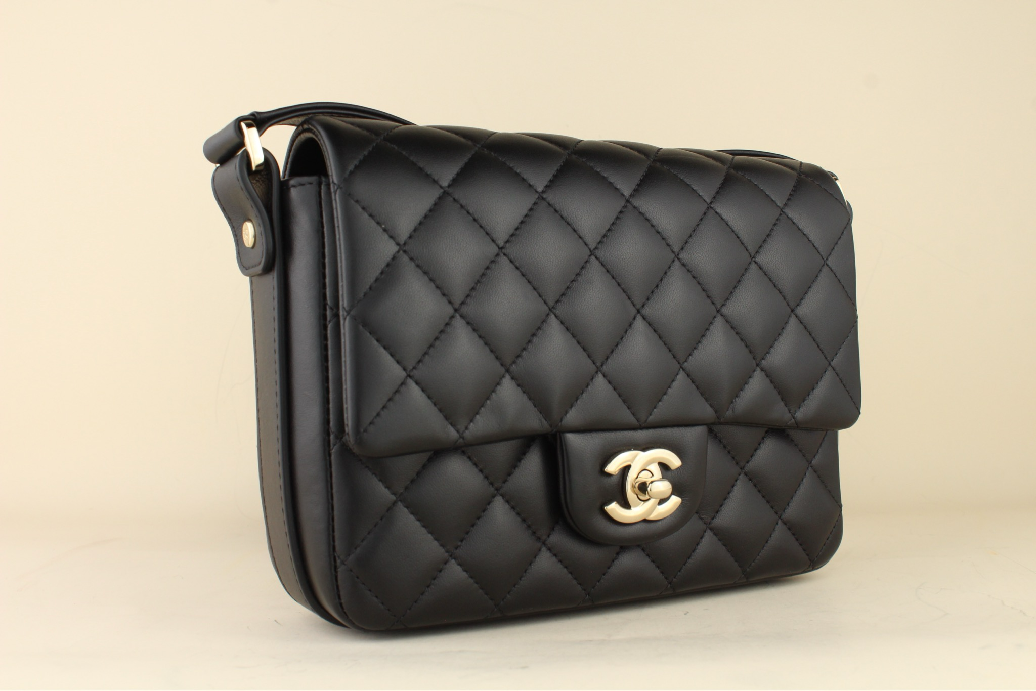 Chanel Ruched Crossbody flap bag
