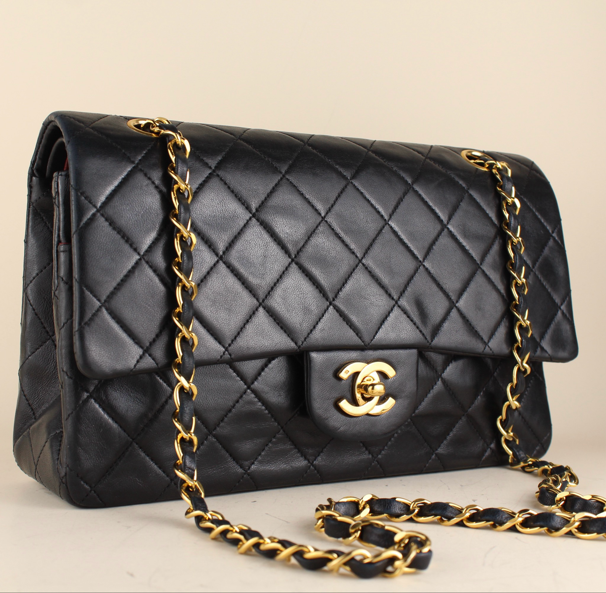 Chanel Classic Medium