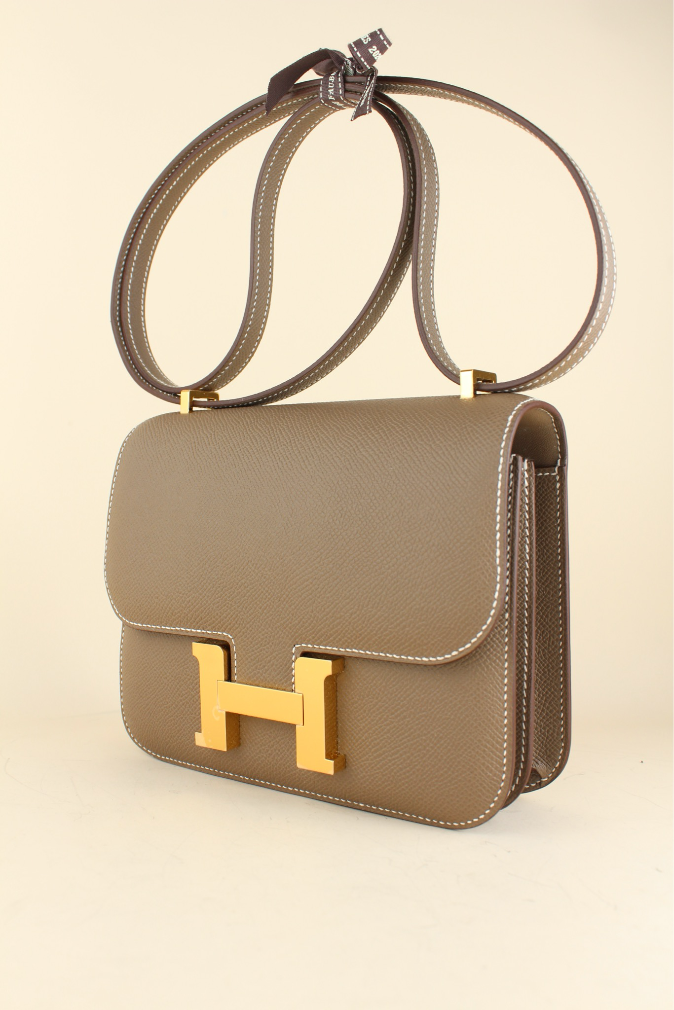 Hermès Constance 18