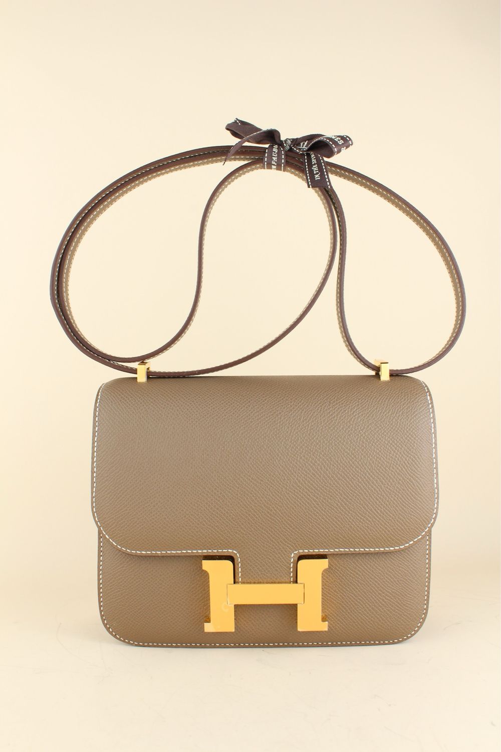 Hermès Constance 18