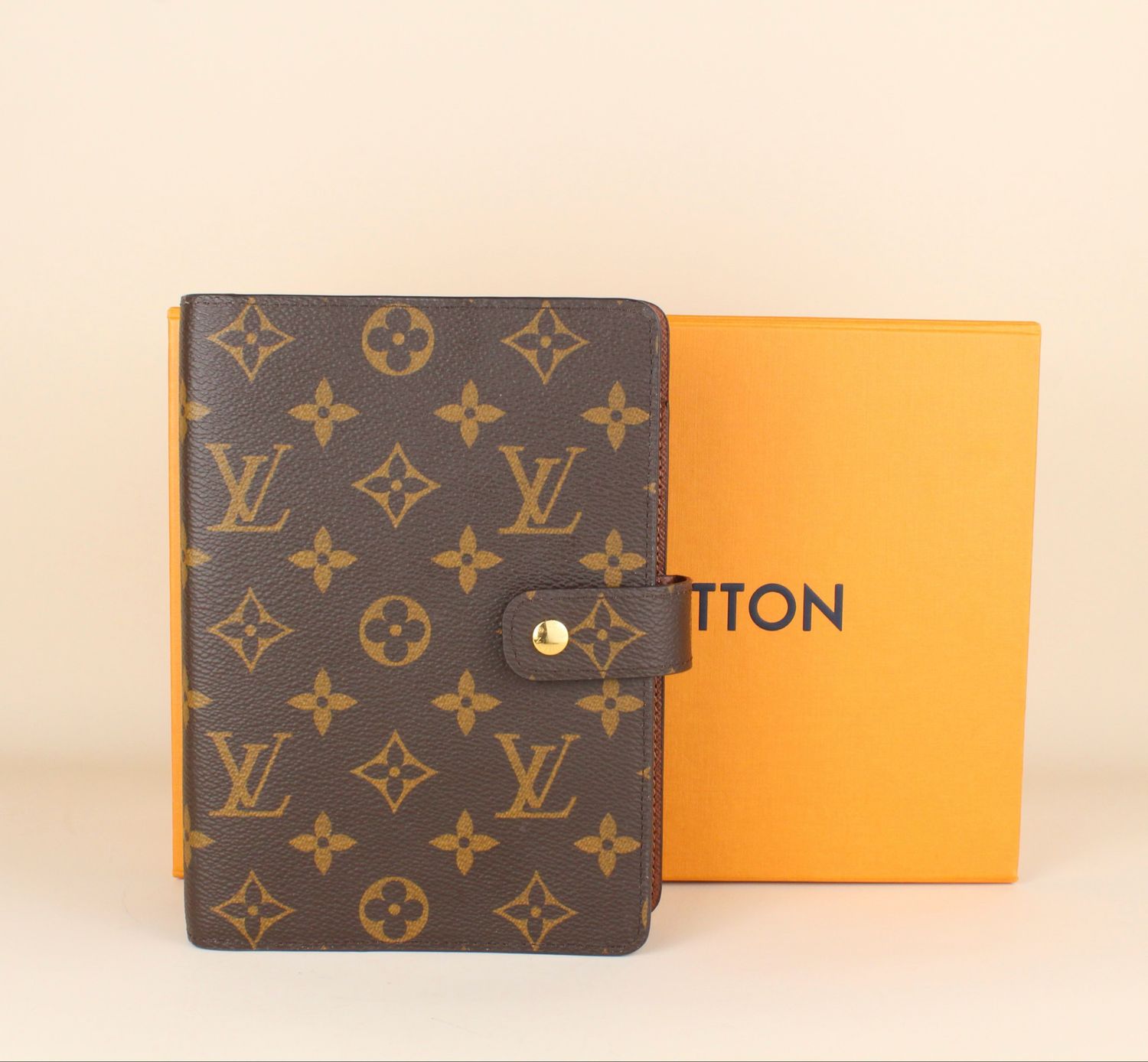 Medium Ring Agenda Cover