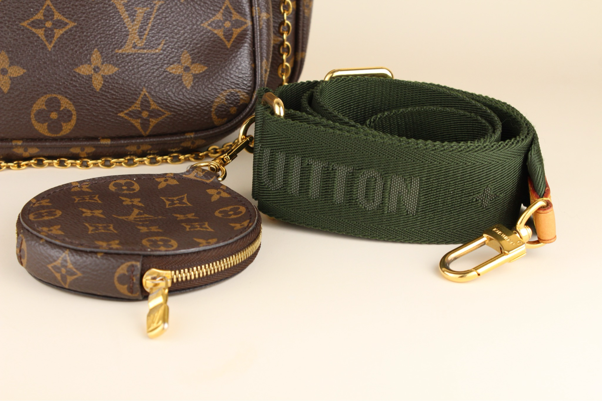 Multi Pochette with Khaki strap