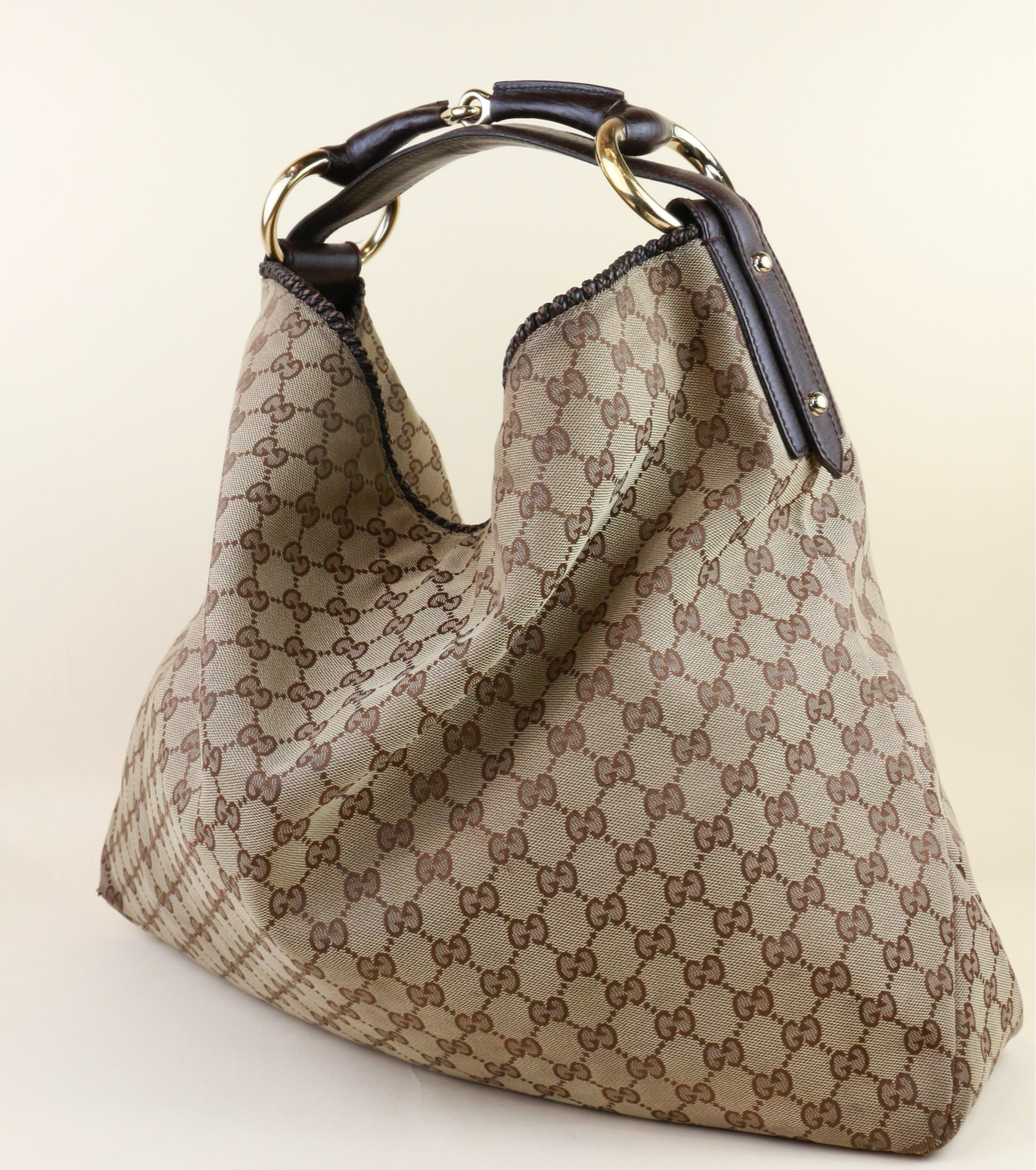 Gucci Supreme GG Shoulder Bag