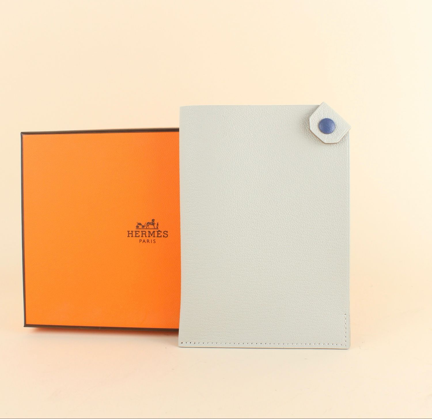 Hermès Tarmac Passport