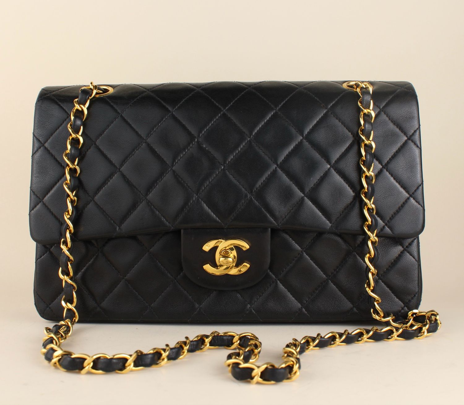 ​Chanel Classic Medium