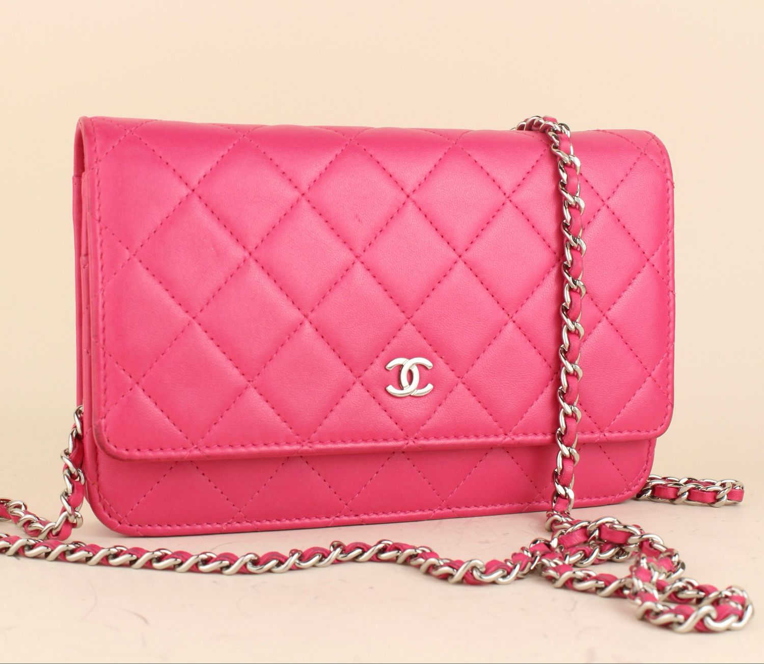 Chanel Wallet on Chain Pink