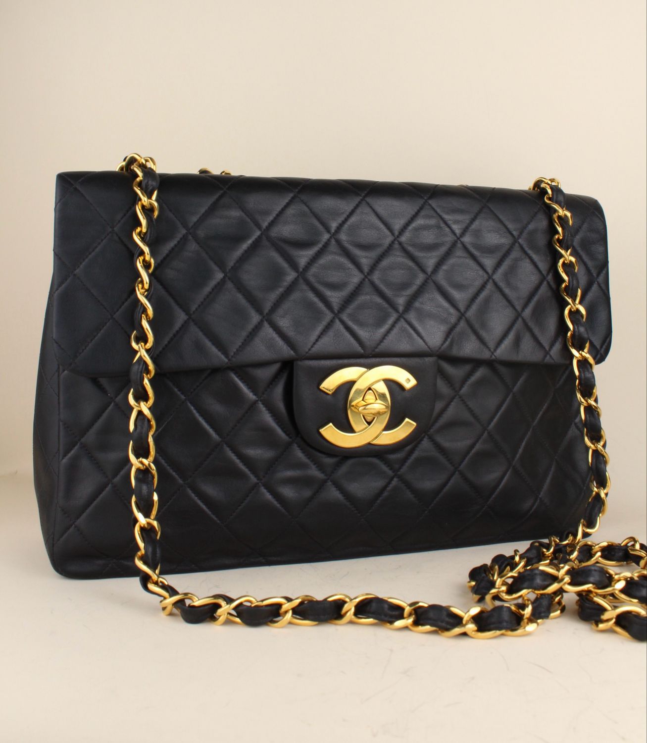 Chanel Maxi Jumbo